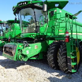 John Deere S670