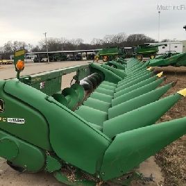 John Deere 608C
