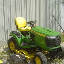 John Deere X754