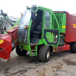 Strautmann КОРМОВОЧНЫЙ СМЕСИТЕЛЬ VertiMix 1701Doub SF
