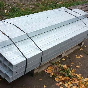 Delaval stabling posts 8x8