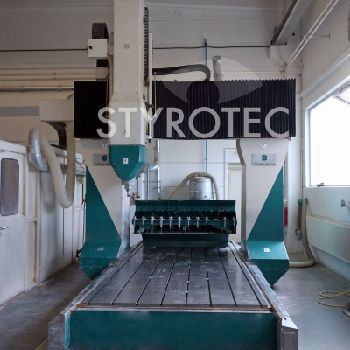 10.039 5-axis portal milling machine Zimmermann FZ35, 2001