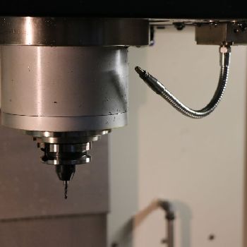 MICROCUT V-30 Vertical Machining Centre