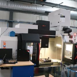 MICROCUT V-30 Vertical Machining Centre