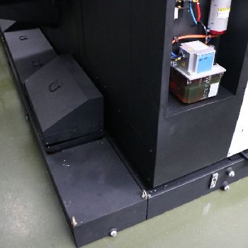 MICROCUT V-30 Vertical Machining Centre