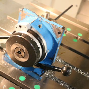 MICROCUT V-30 Vertical Machining Centre