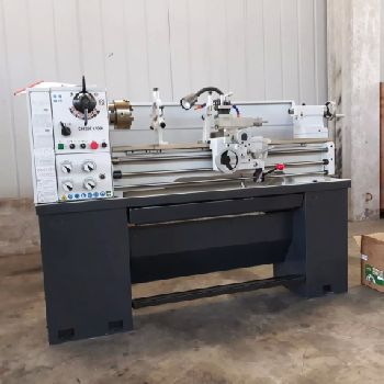 ADOLFI STK400 Centre Lathe