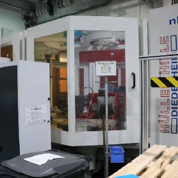HÜLLER HILLE nbh 230-4 R Horizontal Machining Centre