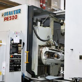 PFAUTER PE 500 CNC Afwikkelfreesmachine