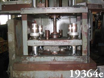 35 Ton,Denison#FL35, 15" stroke top ram,6 stroke side ram,40 DL,30 x 20 bed,#19364