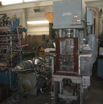 35 Ton,Denison#FL35, 15" stroke top ram,6 stroke side ram,40 DL,30 x 20 bed,#19364