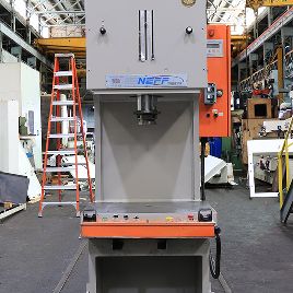 57.7 Ton, Neff # DF50-15M, 10 "str, 24 DL, 10 thr, 30 x 21.5 bed, hydraulische pers, 98, # 157790