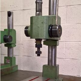 No. MP-20Matthews, presse à percussion manuelle, 3 tonnes, table 6.5 "x 5.6, 6.3 thrt, 16.9 thrt ht, # 47916