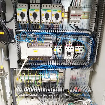 12" x 18Jaespa#W-220-DGA, auto mitre horiz. bandsaw, hyd fd control, E300 controller, vari-speed, coolant sys, #A4995