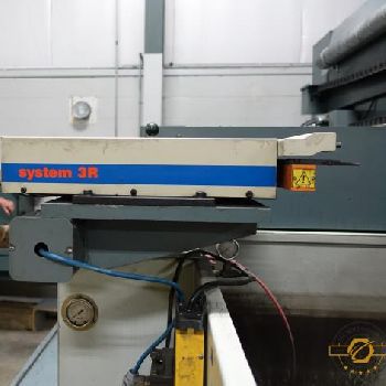 Joemars#JN1570, ram type,58.9" X,26 Y,21.6 Z,Heidenhain control,6 tool,3-R chg,â€™02