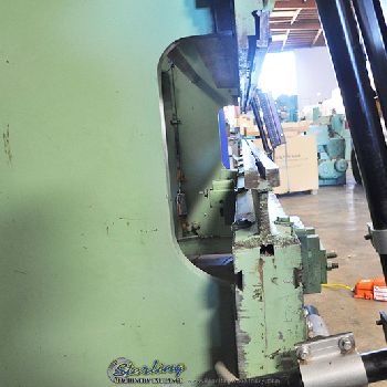 65 Ton,Verson#208-65, mechanical, 10â€™ OA, electric foot pedal, Protech Eagle eye light curtains, used, #A4236