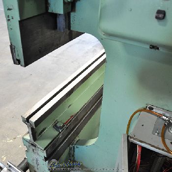 65 Ton,Verson#208-65, mechanical, 10â€™ OA, electric foot pedal, Protech Eagle eye light curtains, used, #A4236