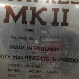 6.5 Ton, Manesty # ROTOPRESS-MKII, 61 estaciones, tableta de diámetro máximo de 7/16 ", profundidad de llenado de 11/16, 666000 tabletas / hora, # 3168-117