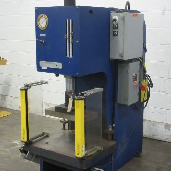 24.5 Ton,Magnum#HBM-25A, C-frame hyd press,5" ram bore,2500 psi rated pressure