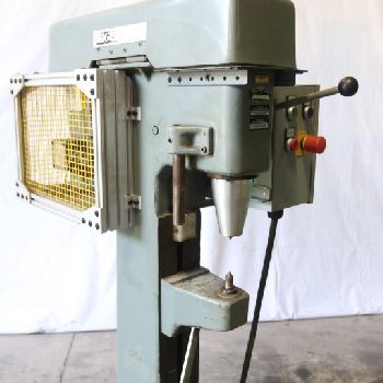 10" x 36Ex-Cell-O, center lapping / polishing machine, 48 vertical centers, belt adj. V/S, #10651