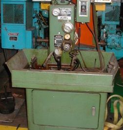 Sunnen # MBB-1660, .060 "-6.5 Durchmesser, .25 -6 Hub, 200-2500 U / min, 1/2 HP, 220 / 440V, '84, # 9476