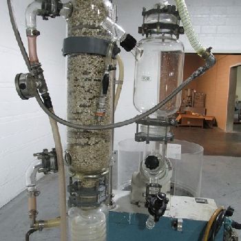 BuchiRotaVap #R-175EX1, heat bath, main lass flask, 1 sq.meter glass coil cond. 250 watt heater, 440 V. w/controls, #46322