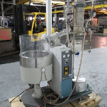 BuchiRotaVap #R-175EX1, heat bath, main lass flask, 1 sq.meter glass coil cond. 250 watt heater, 440 V. w/controls, #46322