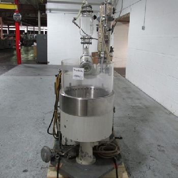 BuchiRotaVap #R-175EX1, heat bath, main lass flask, 1 sq.meter glass coil cond. 250 watt heater, 440 V. w/controls, #46322