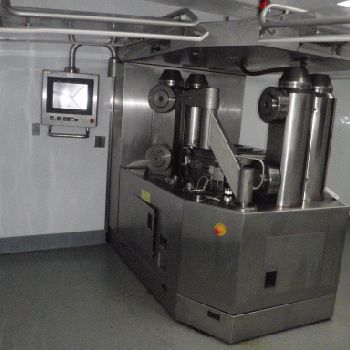 10 Ton,Korsch#XL-800, 100 Kn main,100 Kn pre,71 sta,B-tld,dual sided,16mm max diameter,18mm depth,766,800 tabs/hr,2003, 347269