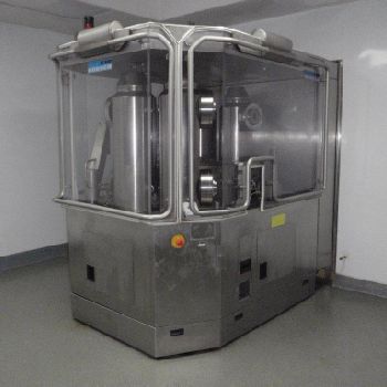 10 Ton,Korsch#XL-800, 100 Kn main,100 Kn pre,71 sta,B-tld,dual sided,16mm max diameter,18mm depth,766,800 tabs/hr,2003, 347269