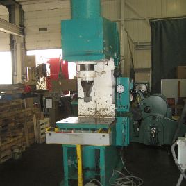 75 Ton,Hannifin, 18" stroke, 24 DL, 30 x 24 bed, 18 throat, #25743