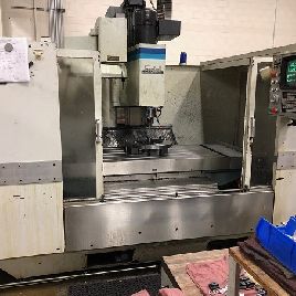 Fadal # VMC6030, table de 62,5 "x 30, 60 X, 30 Y, 30 Z, 21 ATC, 10000 tr / min, Cat 40, HEC88S