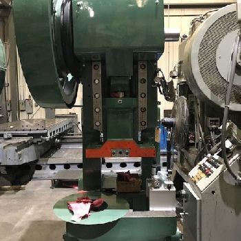 60 Ton,Minster#6, s/n 6-16088, 4" stroke, 14 SH, 120 SPM, rebuilt, #1189