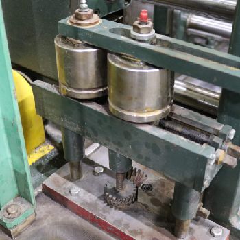 6 Stand,Yoder#M1-1/2AMPERPOUND34;, rollformer, 6 heads, 8" roll space, R to L, 5 HP, #72534