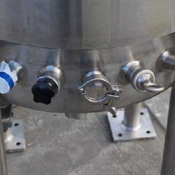 105 gal.MuellerReactor, 316L Stainless Steel, 45/150 psi, removeable hinged dish top, dish bottom, jacketed for 150 psi, 2001, #2801-1