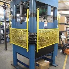 31 Ton,Beckwood, 38" x 42 Bed,10 stroke,19 daylight,7.5 HP,280 IPM Rpd,2000