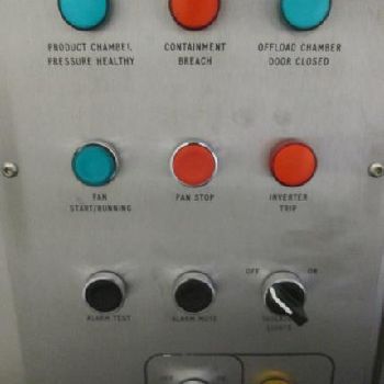 Howorth, discharge Isolator,Stainless Steel,single side w/4-glove top sect,2-glove bottom sect,30-60-120 KG Mettler scale,2006,#46001