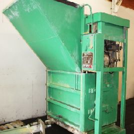 48 "x 30 x 44Allgemeine Nr. 314-48R-17, vertikale Ballenpresse, 46 x 42 Einfüllöffnung, 5 PS, Nr. 153314