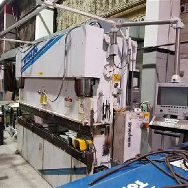 100 Tonnen, Wysong & amp; Miles # THS100-120, 10 OA, 8 6 "BH, 8 Str, 17 Die Space, 5-Axis BG, 1997, S36215