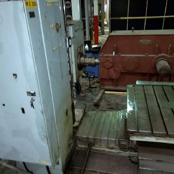4"Kuraki#1101P, HBM, table type, 12-1200 RPM, 20 HP, #50, 49 x 78.9 table.,1979,#18905