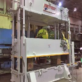 200 toneladas, Eagle # PH2-200-118-48, 4 postes, 48 "str, 60 DL, 117 x 48, AB SLC 5/04 PLC, hidráulico reconstruido