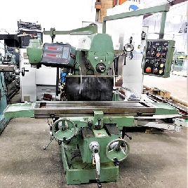 YCISupermax # YCM-21, horiz. &amperio; vertical, cama de 11 "x 51, mesa de 13 x 36. tvls., 15 tvl. rodilla, NST # 40, 10 HP, colgante, lubricante automático, 1989