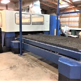 Trumpf#L3030, 3000 watt, 10’ x 5’ table, 120" X, 60 Y, 4.5 Z, Siemens 840D, 1997