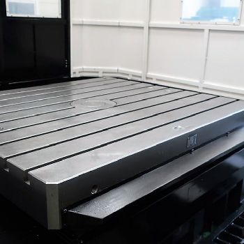 5.12" Doosan #DBC-130L, 157 X,98 Y,Fanuc 31i,40 ATC,63 x 70 B-Axis table,CTS,â€™12,#29372