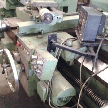 34" x 100BroadbentStanley #3380, 30 4-jaw chuck,16.25 spindle bore,30 HP,350 RPM,#5MT,2-Axis DRO,1980,#L410628