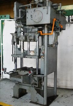 12 Ton,Hannifin, 4-post,18" stroke,24 DL,35 x 18 bed,1500 IPM advance,15 HP,’70,#2159