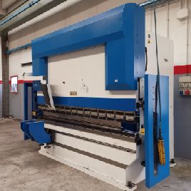330 Ton, Baykal # APHS-31300, 10.17 'OA, hyd 6-Axis, control S 560 Touch CNC, carrera de 12.5 "