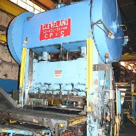 400 тонн, Кливленд # S2-400-96-48, кровать 48 "x 96, 12 стр., 12 прил., Воздушный кл. И тормоз, 1988 г.