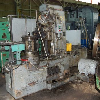 Gould &amp; Eberhardt#24H, 3.5" DP, 86-200 RPM hob, 5 HP, universal hob head, single thread index worm, gears, #26373