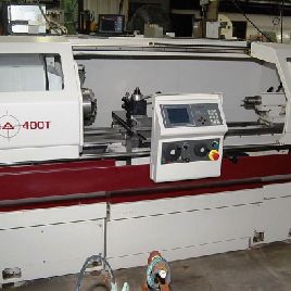 Harrison # ALPHA-400, Fanuc Quick Panel Jr CNC, mandril de 6 mordazas de 8 ", oscilación 15-3 / 4, 2003, # 11689